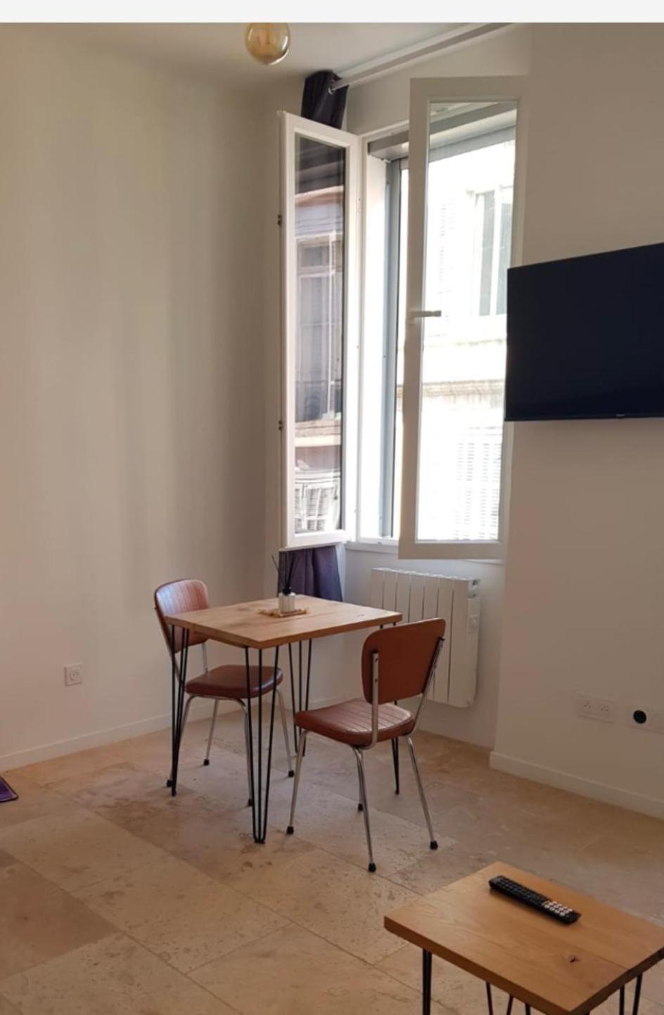 Central And Comfortable Studio, Near Train Station Marselha Exterior foto