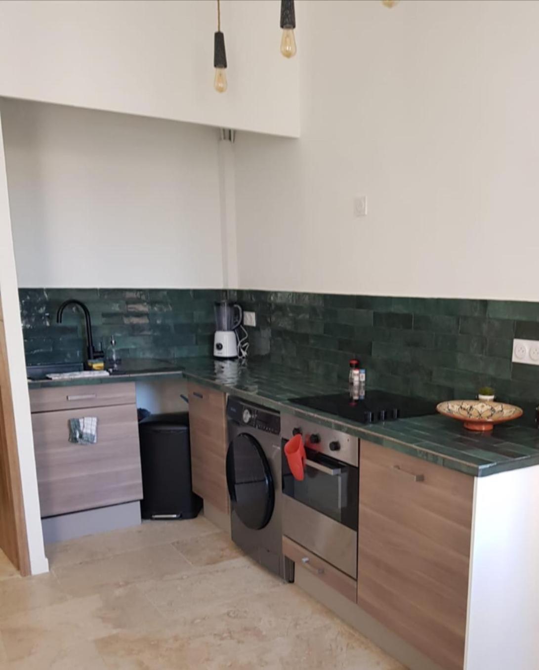 Central And Comfortable Studio, Near Train Station Marselha Exterior foto